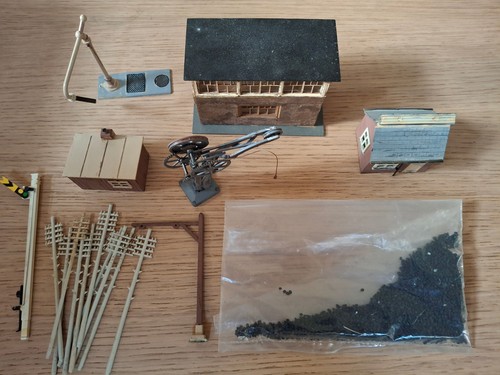Gauge trackside items - oo,